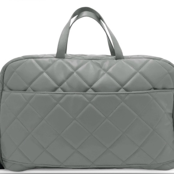 Gilda Paris Quilted Travel Duffle Bag - NWT - Picture 3 of 3